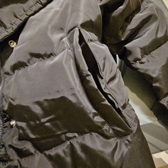 Black Snow Ski Coat - Picture 13 of 13